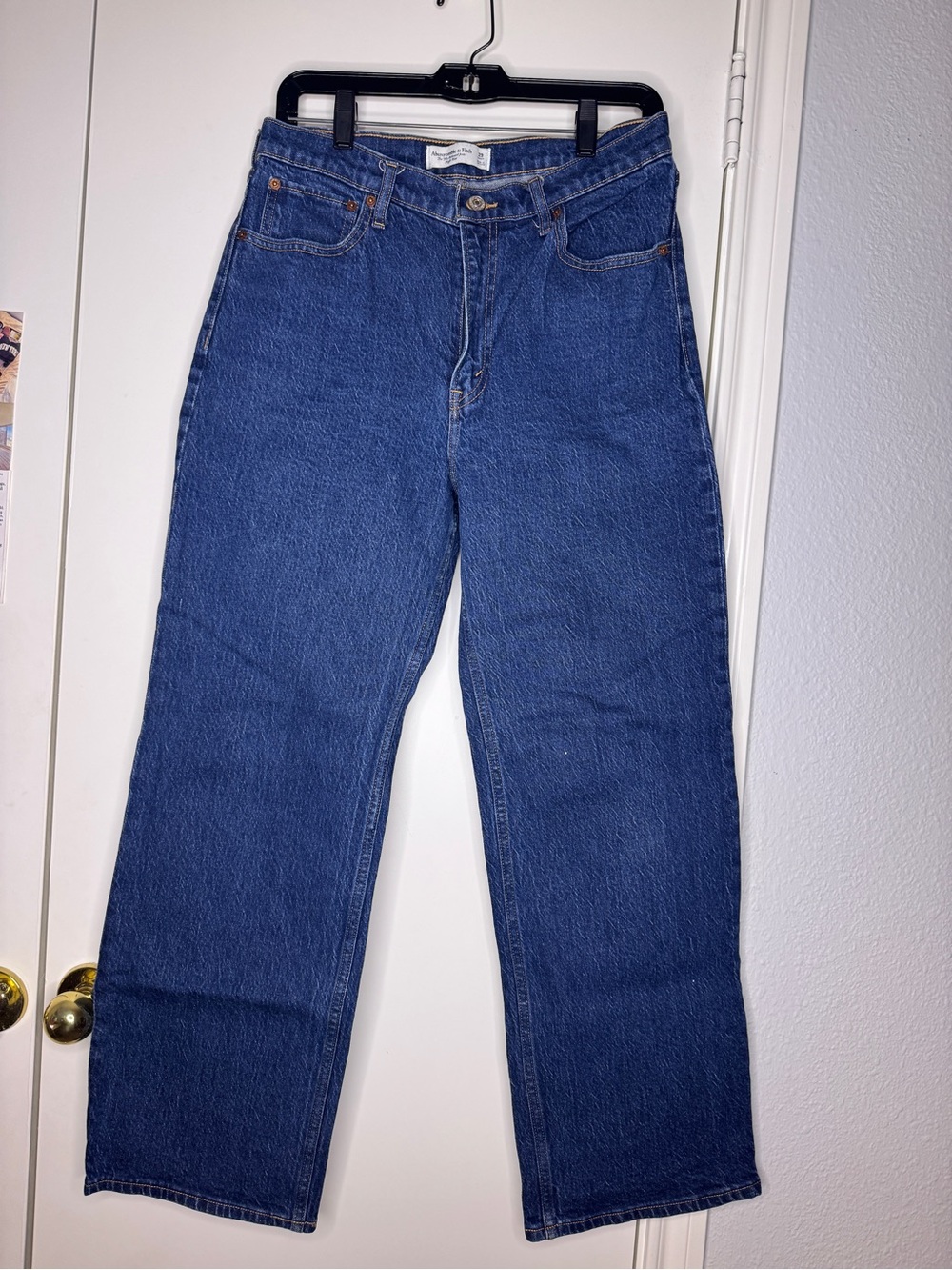Abercrombie High Rise 90s Relaxed Jean
